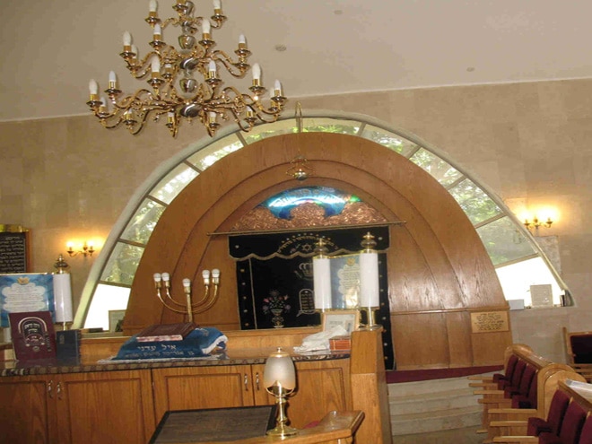 חלון קשת 4500 בית כנסת